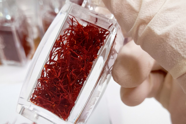 زعفران اعلای قائنات یک گرمی