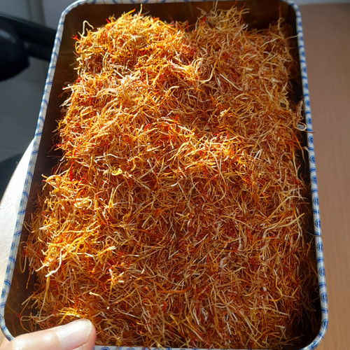 خامهی زعفران با درصد بالای قرمزی زعفران