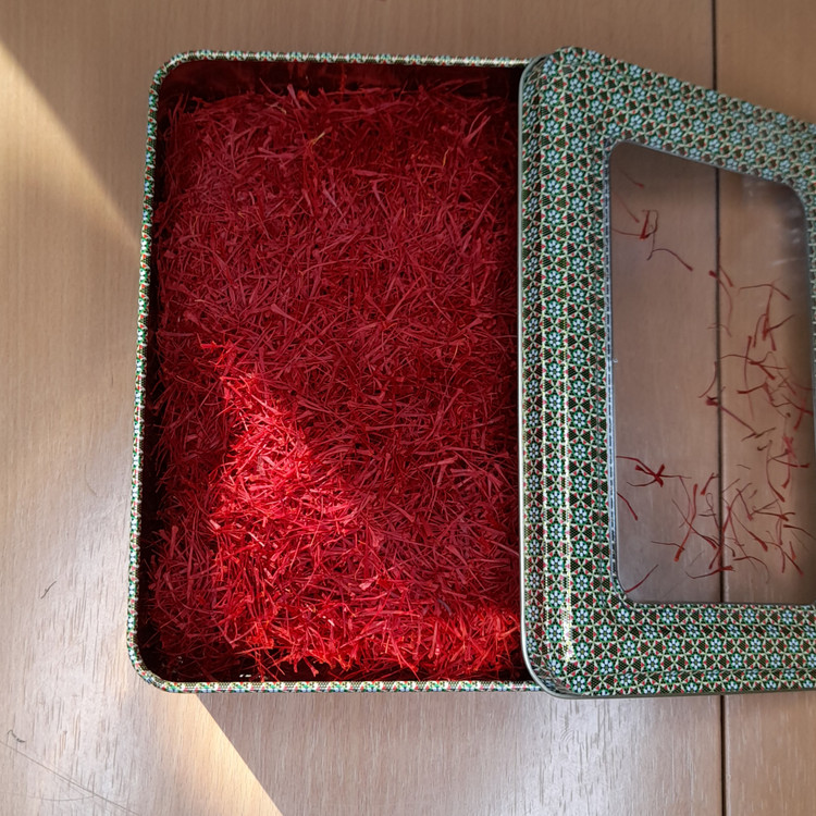 زعفران سوپر نگین درجه یک قائنات